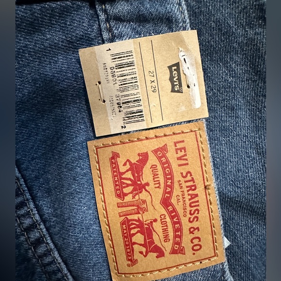 Levi high waisted prem jeans - Picture 3 of 6